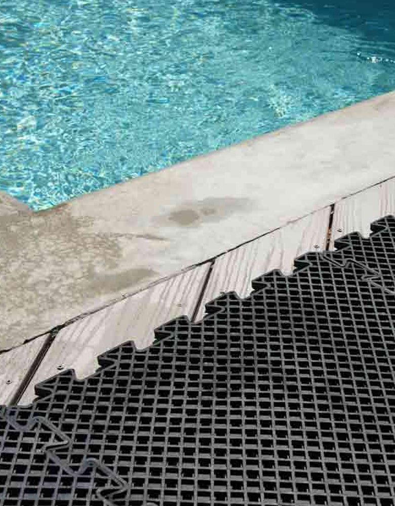 Swimming pools mats supplier In UAE